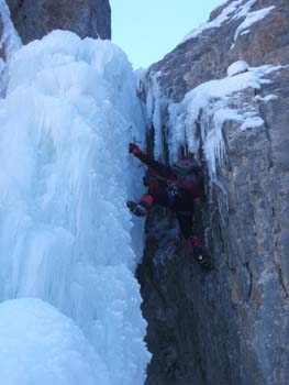 Sul salto finale della Cascade du Vallon du Pont (foto A. Raso) (2)